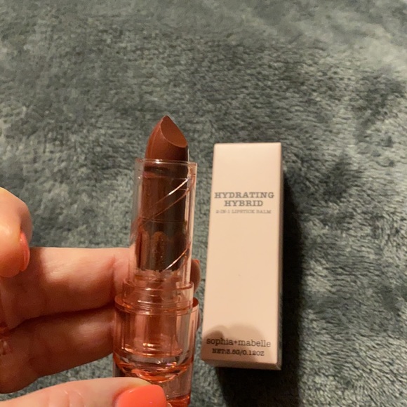 💄BOGO FREE💄 Sophia & Mabelle Hydrating Lipstick - Picture 3 of 3